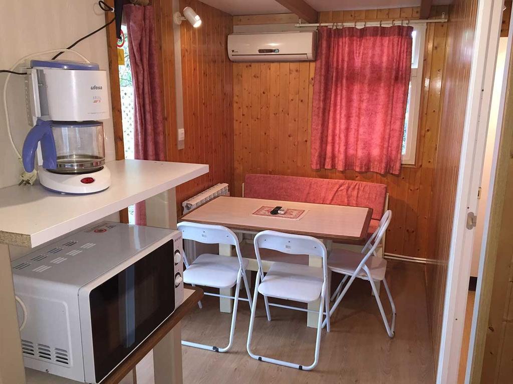 Bungalows & Albergue La Playa Logroño Kültér fotó